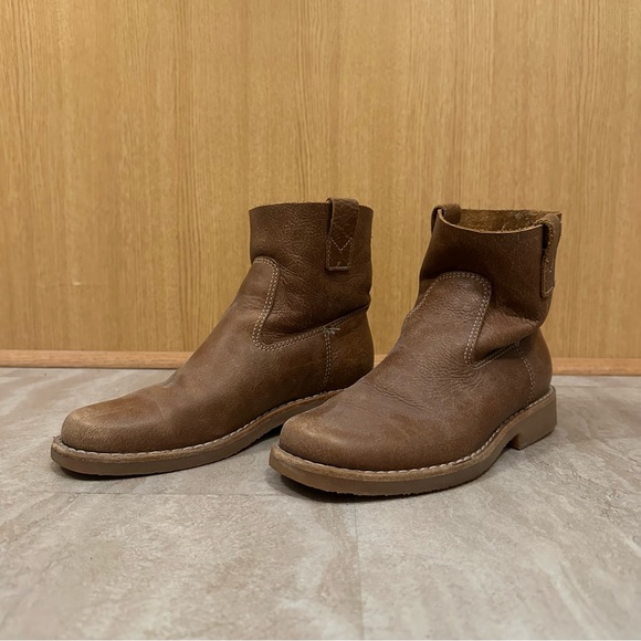 Roots Brown Leather Boots - Picture 1 of 5